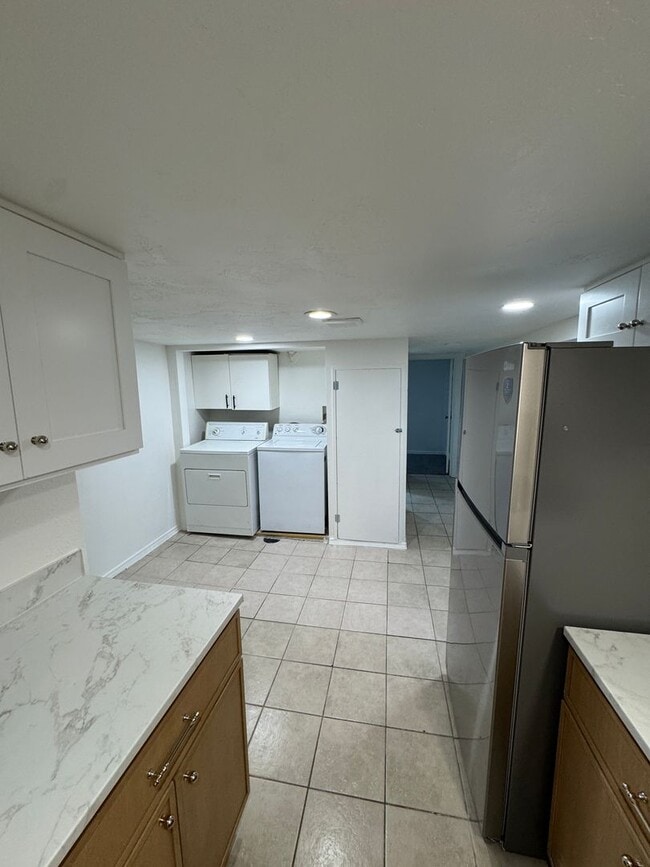 Photo - 3 bed/ 1 bath basement apartment