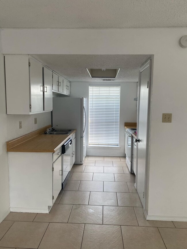 Photo - 1413 Central Ave