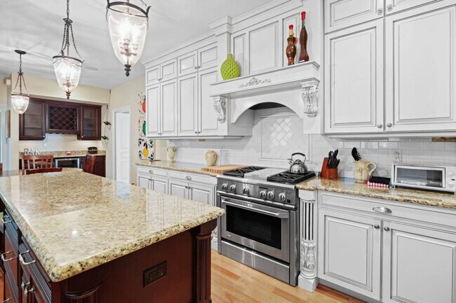 Photo - 620 NW 23rd St Unit ID1359095P