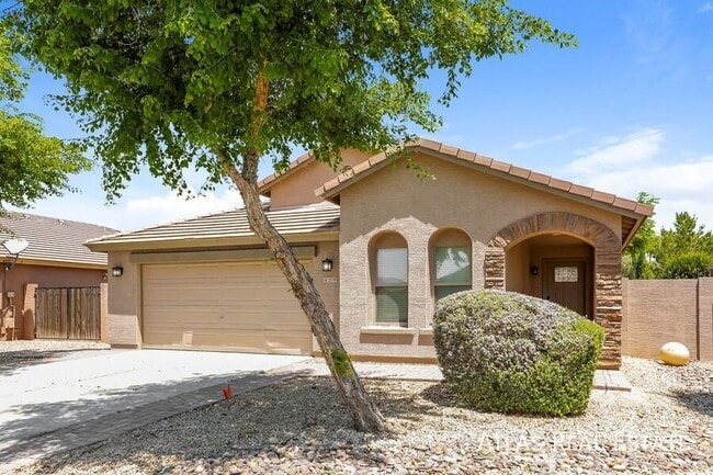 2770 E Dust Devil Dr