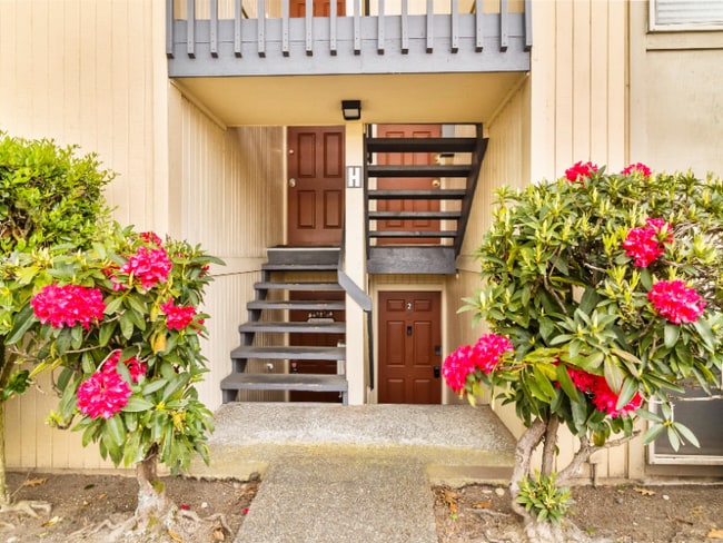 Photo - 31003 14th Ave S Condo Unit #H1