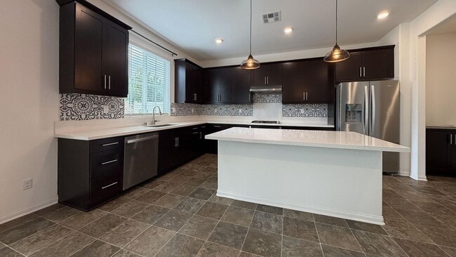 Photo - 1685 Camellia Ln