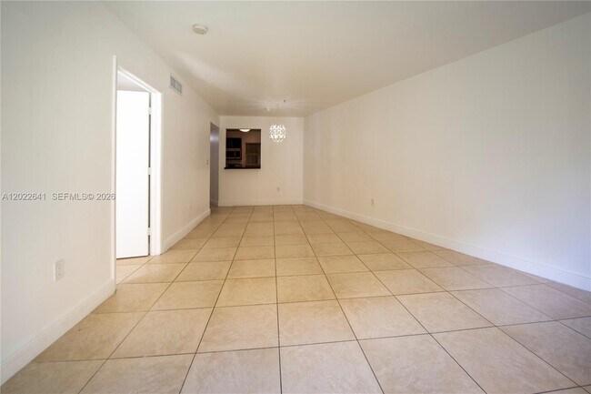Photo - 4147 Stirling Rd Unit 105