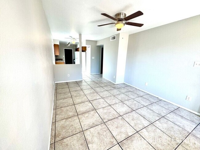 Building Photo - ONE MONTH FREE! 2 Bedroom 1 Bath in Mesa M... Unit 1 Rental