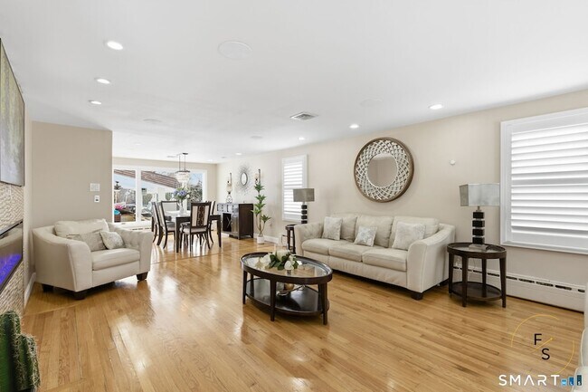 Photo - 508 Highland St