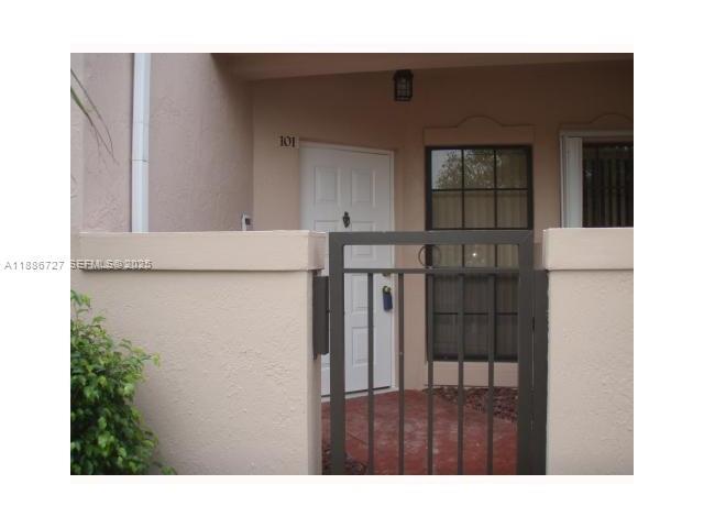 Photo - 15875 SW 3rd St Unidad 101