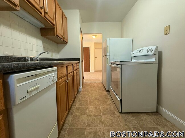 Photo - 12 Brattle Dr Unit 6