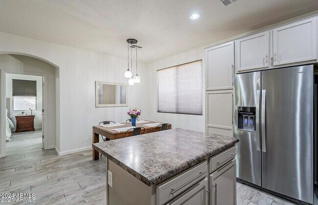 Photo - 18211 W Eva St