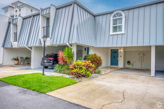 Building Photo - 382 Golfview Rd Unit C Rental