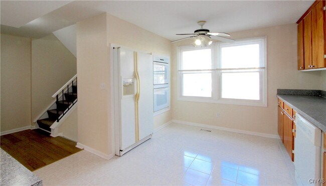 Photo - 8394A Shallowcreek Rd