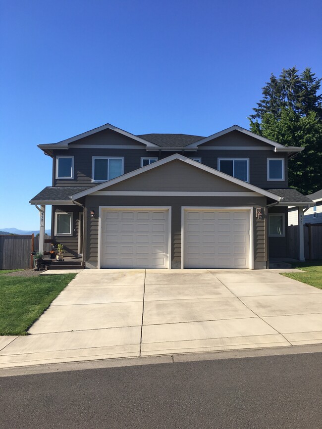 Photo - 952 S 58th St