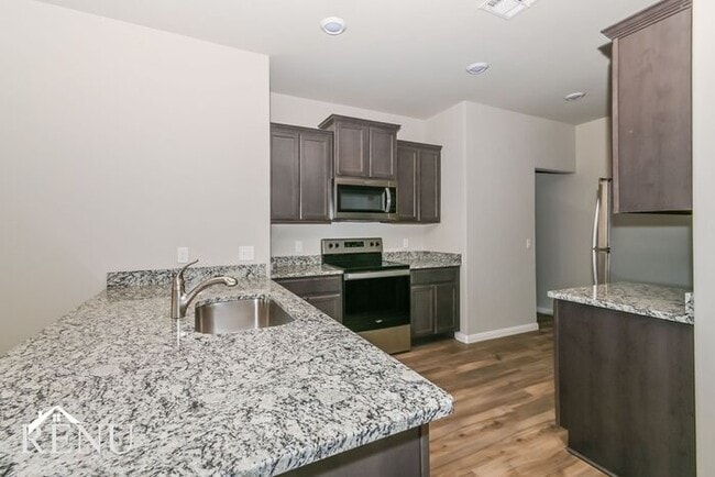 Photo - 1705 Maroon Dr