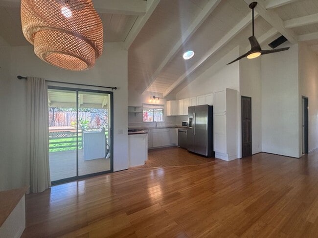 Photo - 2 Bedroom/2 Bathroom plus Den walkable to Banyans and Pet Friendly!  Section 8 Accepted!