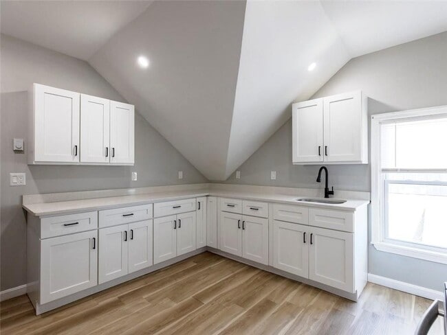 65 Hendrick St Unit 3