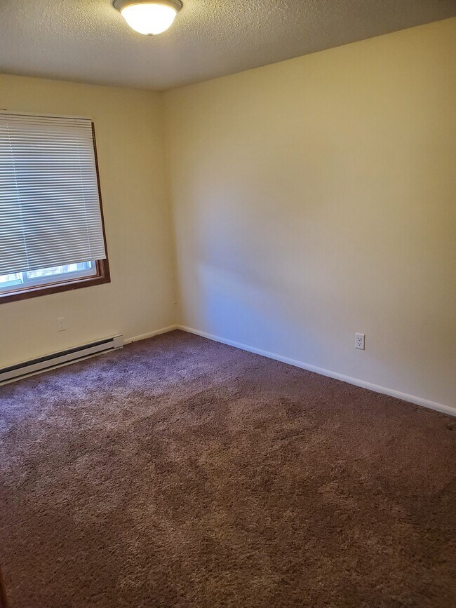 Sunrise Crest Apartments
