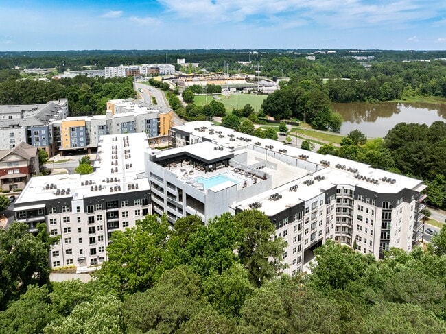 Solis Kennesaw