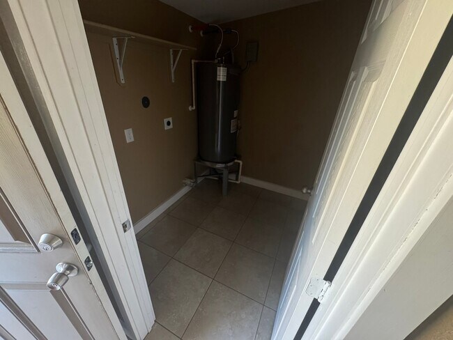 Photo - 207 E Mitchell Rd