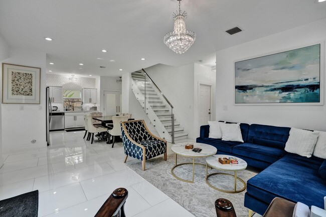 833 SW 17th St