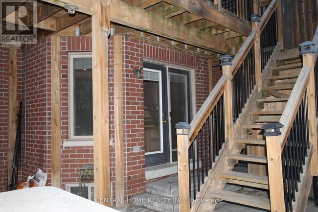 Photo - 73 Headwater Crescent