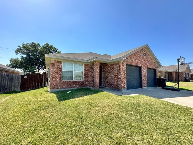 Building Photo - 6410 Temora Loop Rental