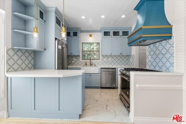 Photo - 9683 W Olympic Blvd