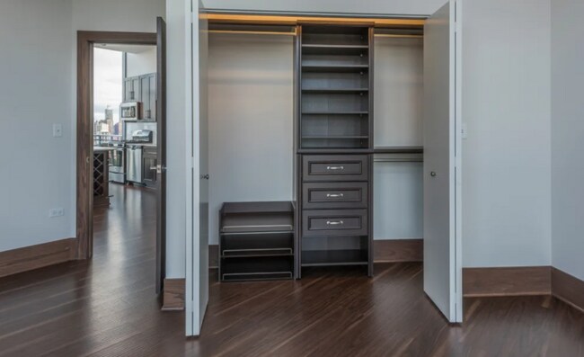 Photo - 1455 N Halsted St