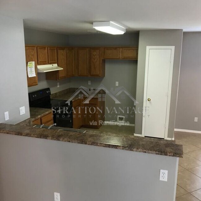 Photo - 1101 E Elm Rd