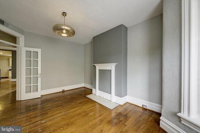 Photo - 2827 11th St NW