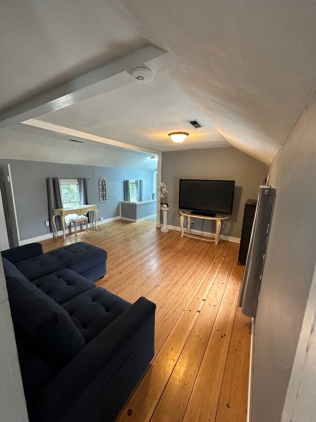 Photo - 144 Boston Post Rd