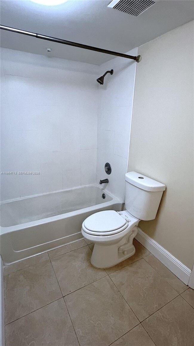 Photo - 2860 N Oakland Forest Dr Unit CLUB2