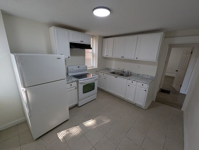 Photo - 5120 Lexington Ave Unit 1F