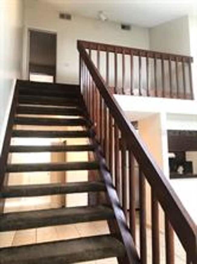 Photo - 2 Bedroom /  2 Bath Townhouse in Orlando - Available Now!