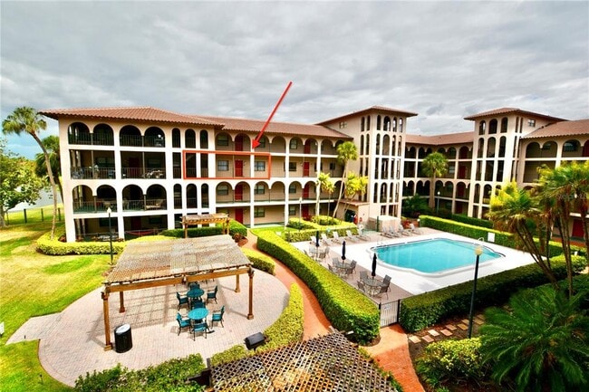 Photo - 6150 Gulfport Blvd S Condo