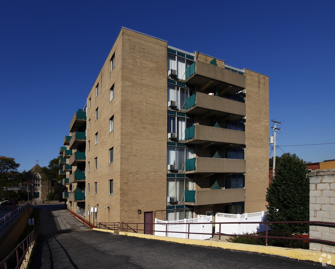 Photo - Delta Lakewood