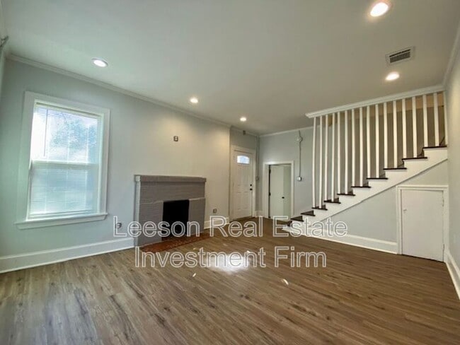 Photo - 3122 Judson St
