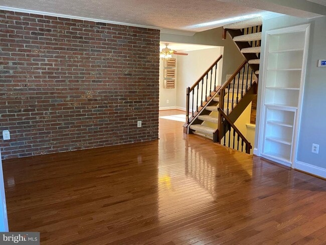 Photo - 1666 Barnstead Dr