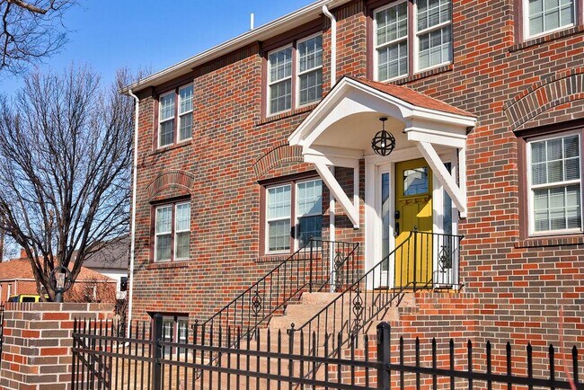 Photo - 922 Maple Ave