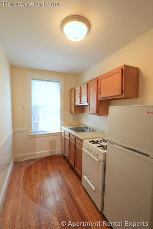 Building Photo - 156-158 Summer St Unit #104 Rental