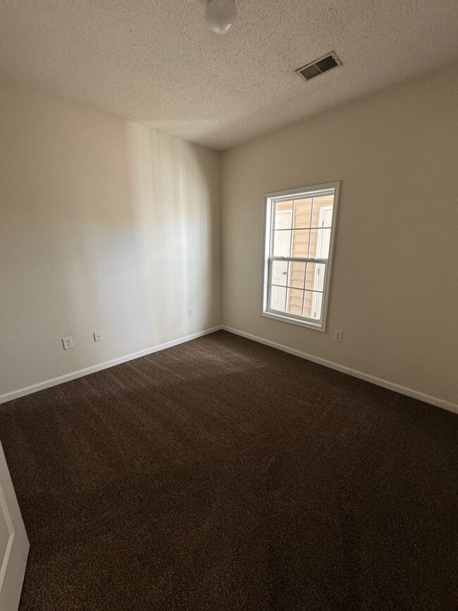 Photo - 5846 Longwood Dr