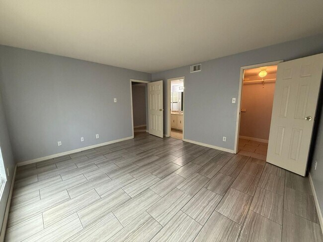 14777 Wunderlich Dr Unidad 1807