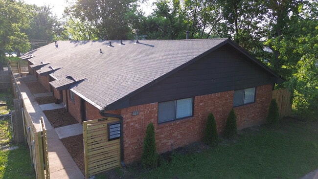 Photo - 1006 S Saint Louis Ave Unidad B