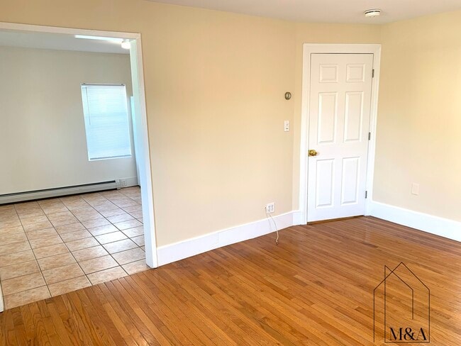 Photo - 186 Broadway Unidad 2