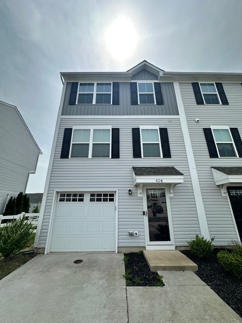 Photo - 424 Sitka Spruce Ln Townhome