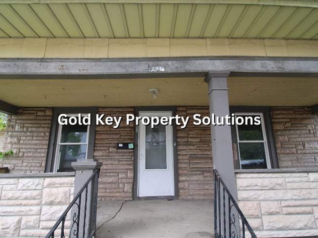 Photo - Attractive 2 BR 1 BA House with Central Air and Huge Front Porch (SECTION 8 APPROVED)