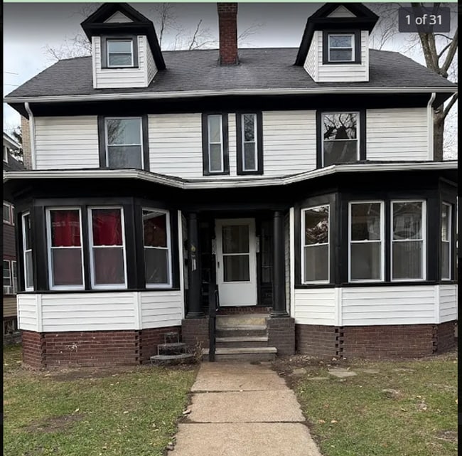 Building Photo - 3235-3257 Oak Rd Unit 3235