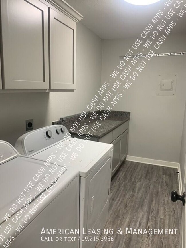 Photo - 109 Frankens St