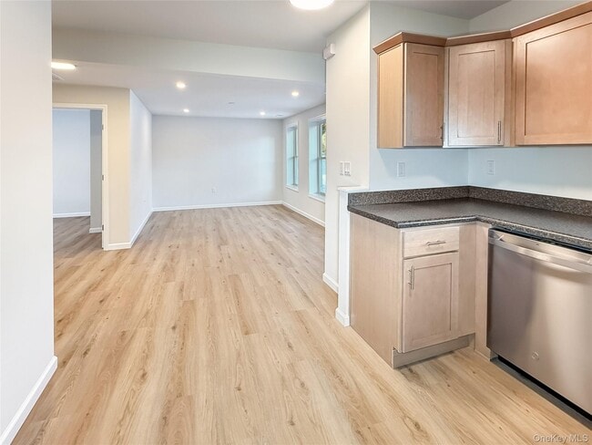 Photo - 4332 Albany Post Rd Unit 4