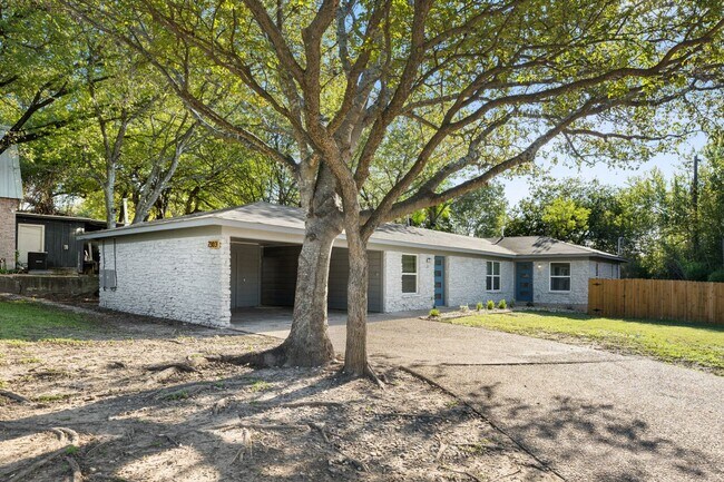Photo - 2303 Metcalfe Rd Unit - A