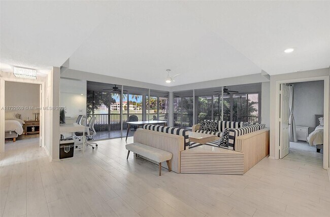Photo - 7613 Cinebar Dr Unit 32-L