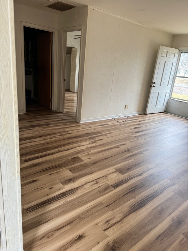 907 Story Ave Unidad 907 Story Avenue